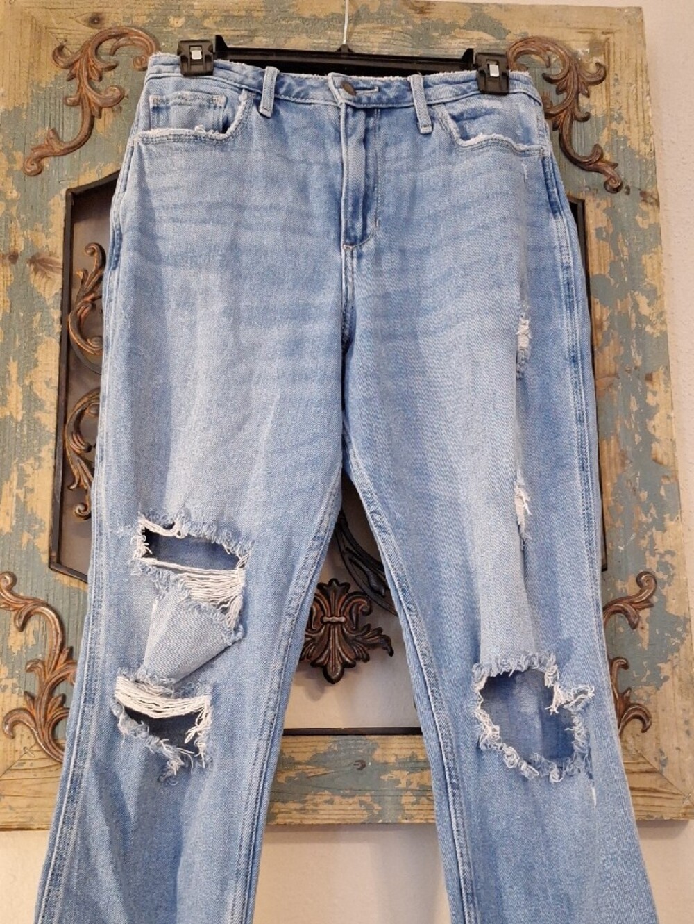 Hollister Light Blue Distressed Straight-Leg Jeans Size 27 - Picture 2 of 5